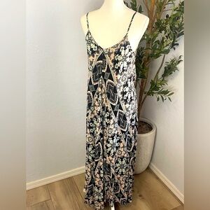 Women’s Maxi Dress